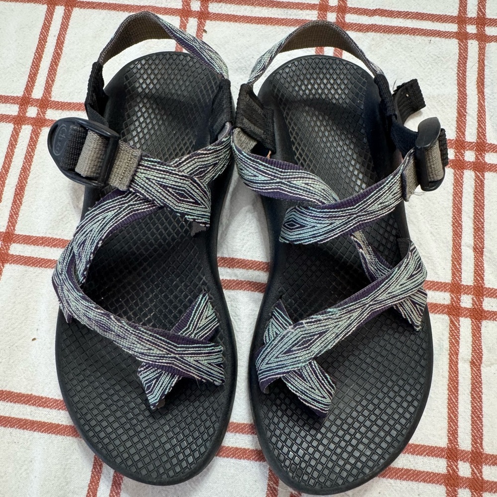 Chacos Women’s Z/2 Pixel Weave Sandals Purple & Aqua Geometric Pattern Sz 7